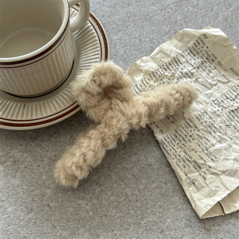Cloud Plush Claw Hair Clip